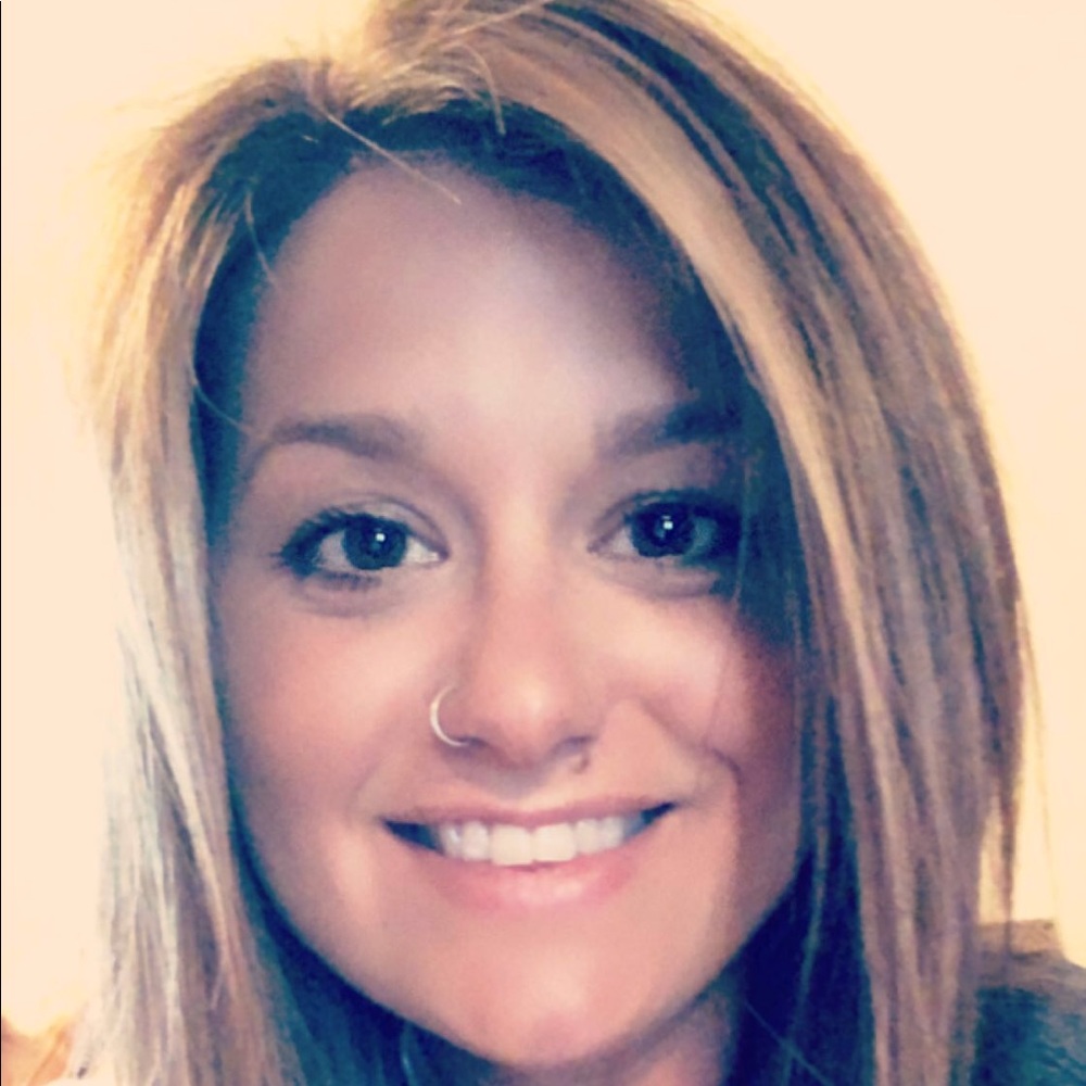 Meet your Posher, Cierra